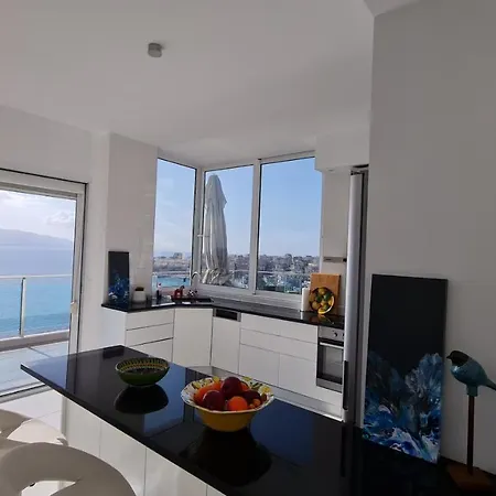 Apartamento Rocknest Sea View Penthouse Sarandë