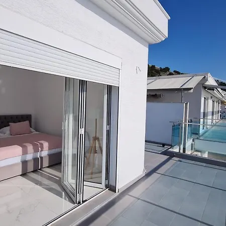 Rocknest Sea View Penthouse