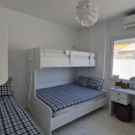 Rocknest Sea View Penthouse Апартаменты *