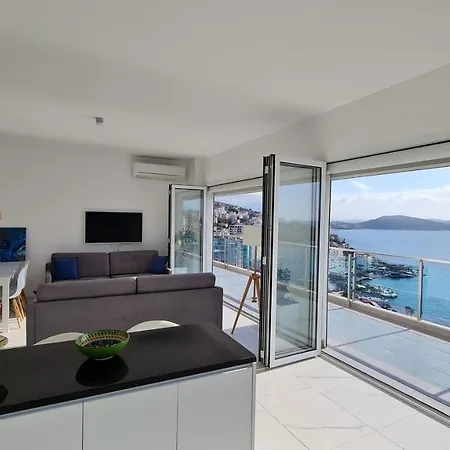 Rocknest Sea View Penthouse * Sarandë