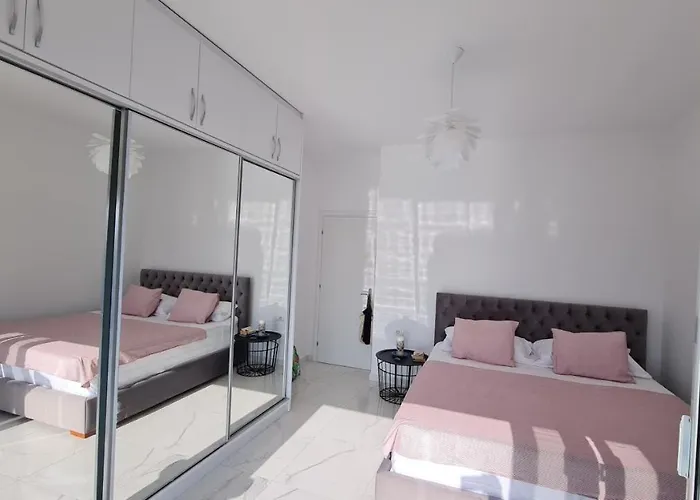 公寓 Rocknest Sea View Penthouse Sarandë