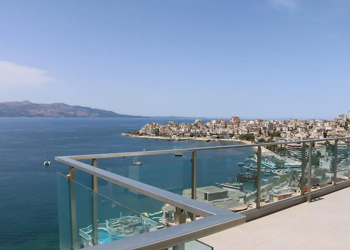 Rocknest Sea View Penthouse 公寓